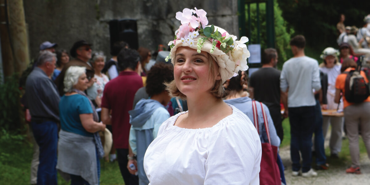 Photo de Juliette Rizoud, directrice de la compagnie La Bande à Mandrin